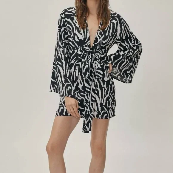 thigh split dress long sleeve Satin V-Neck dress, Fitted on waist A-Line Skirt with High Leg Slit &  Minimalism Style CD7475